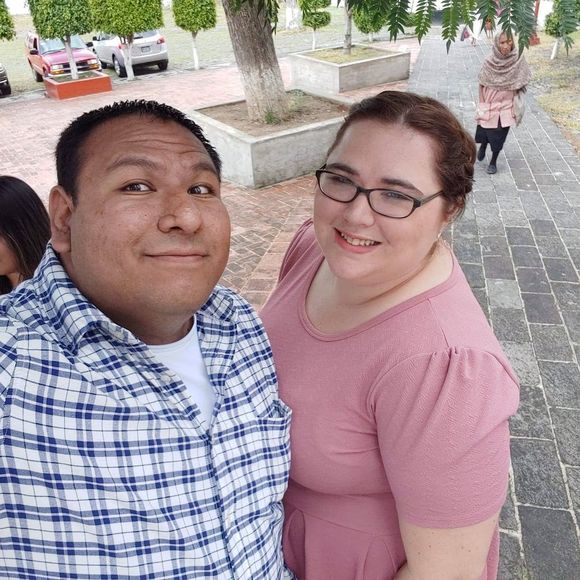 Meet your Posher, Heather - Picture 1 of 1